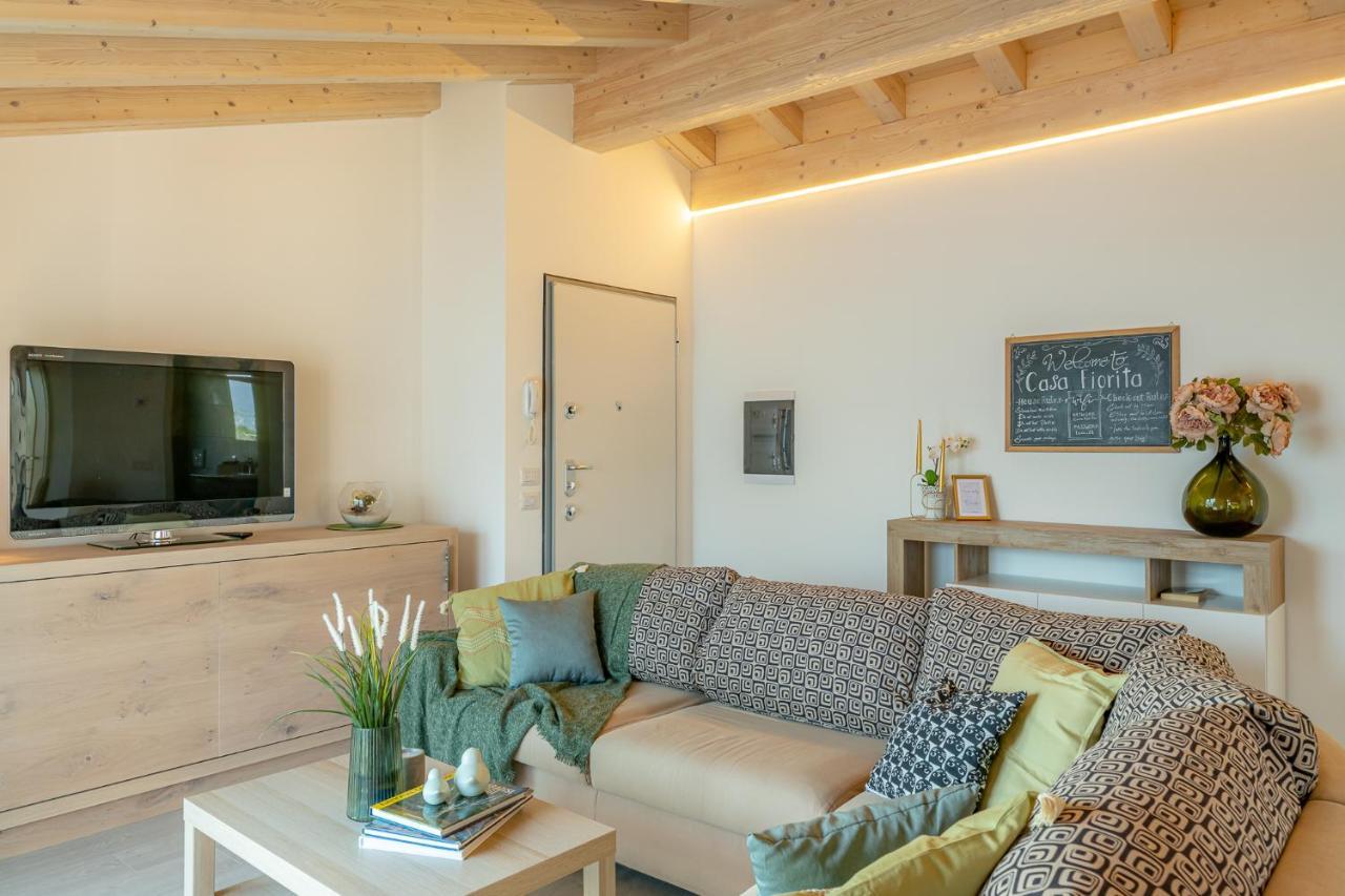 Classy Apartment Wifi, Parking & Stunning View! Acquaseria Exterior foto